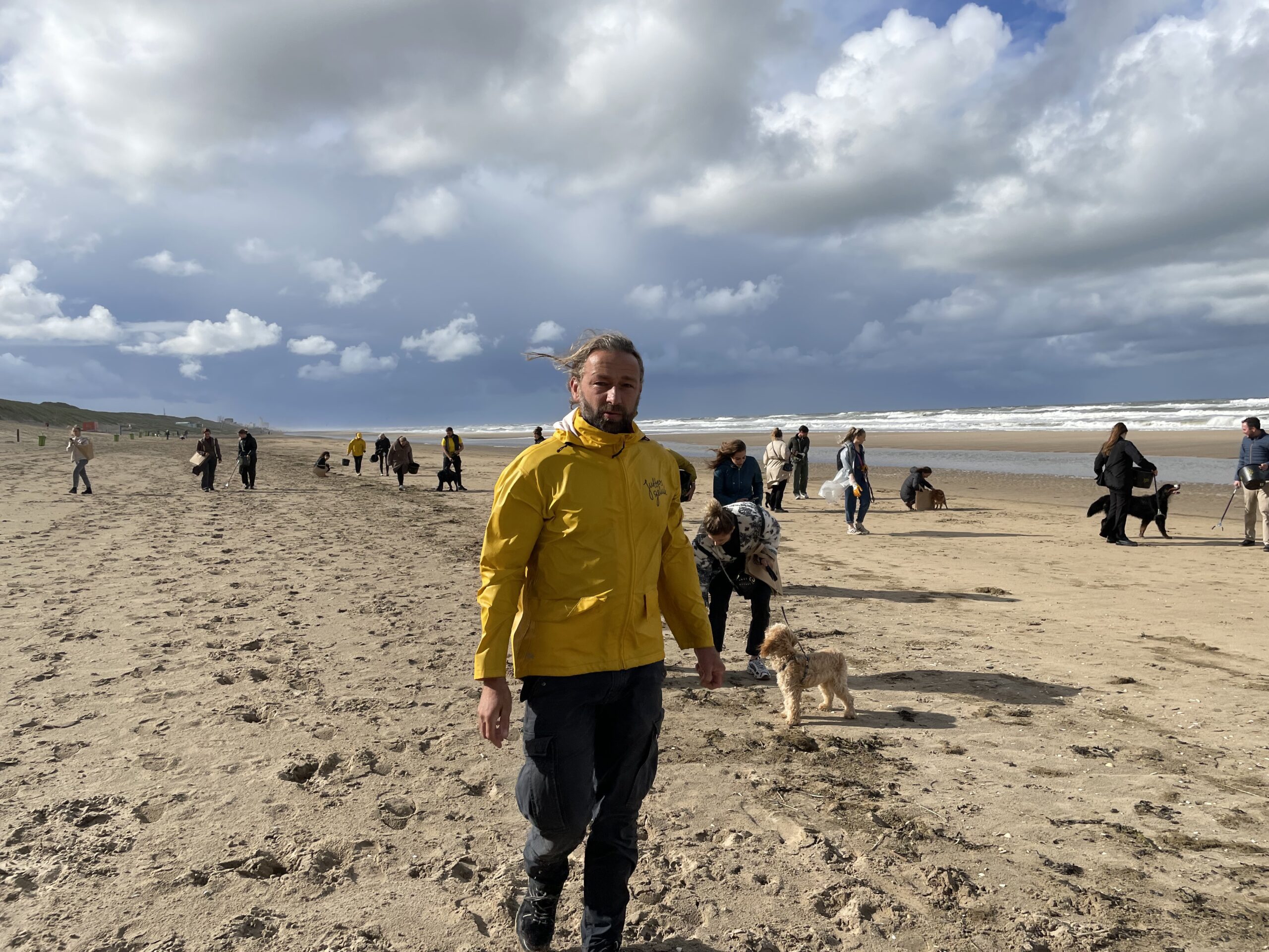 Garnier Beach Clean-up